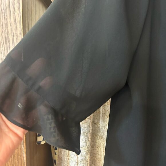 Plaza South Ladies 24w black brocaded top/black shirt - Picture 3 of 8